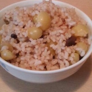 ぎんなんとしめじの玄米ご飯